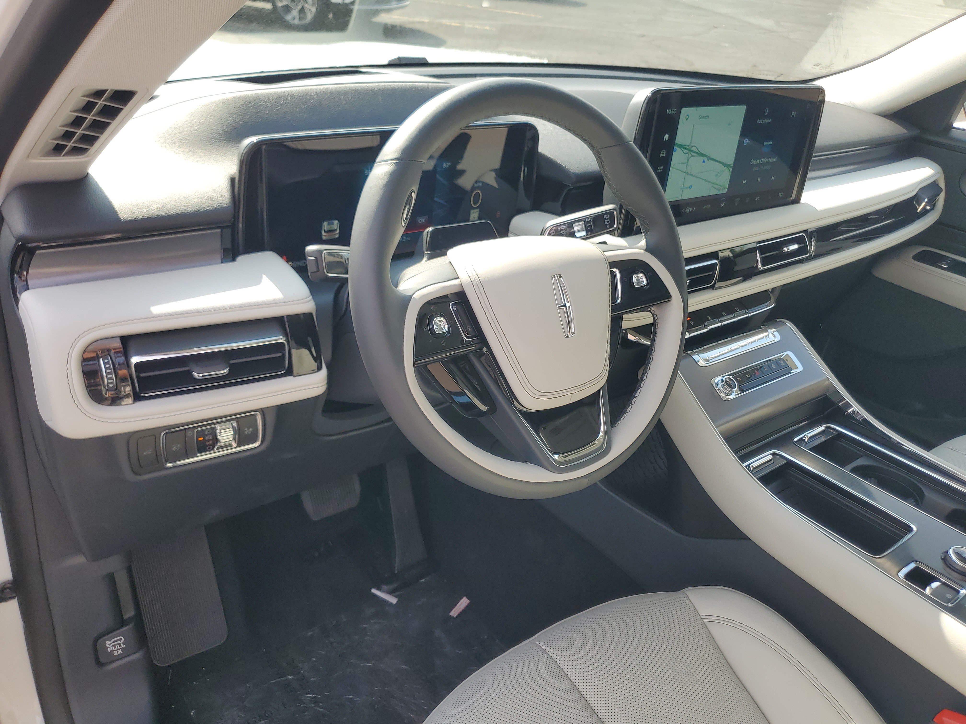 New 2027 Lincoln Aviator AWD image 12