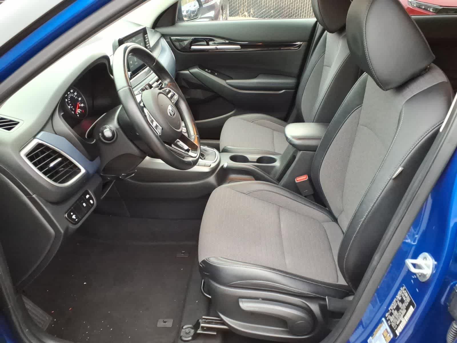 Used 2021 Kia Seltos S FWD image 15