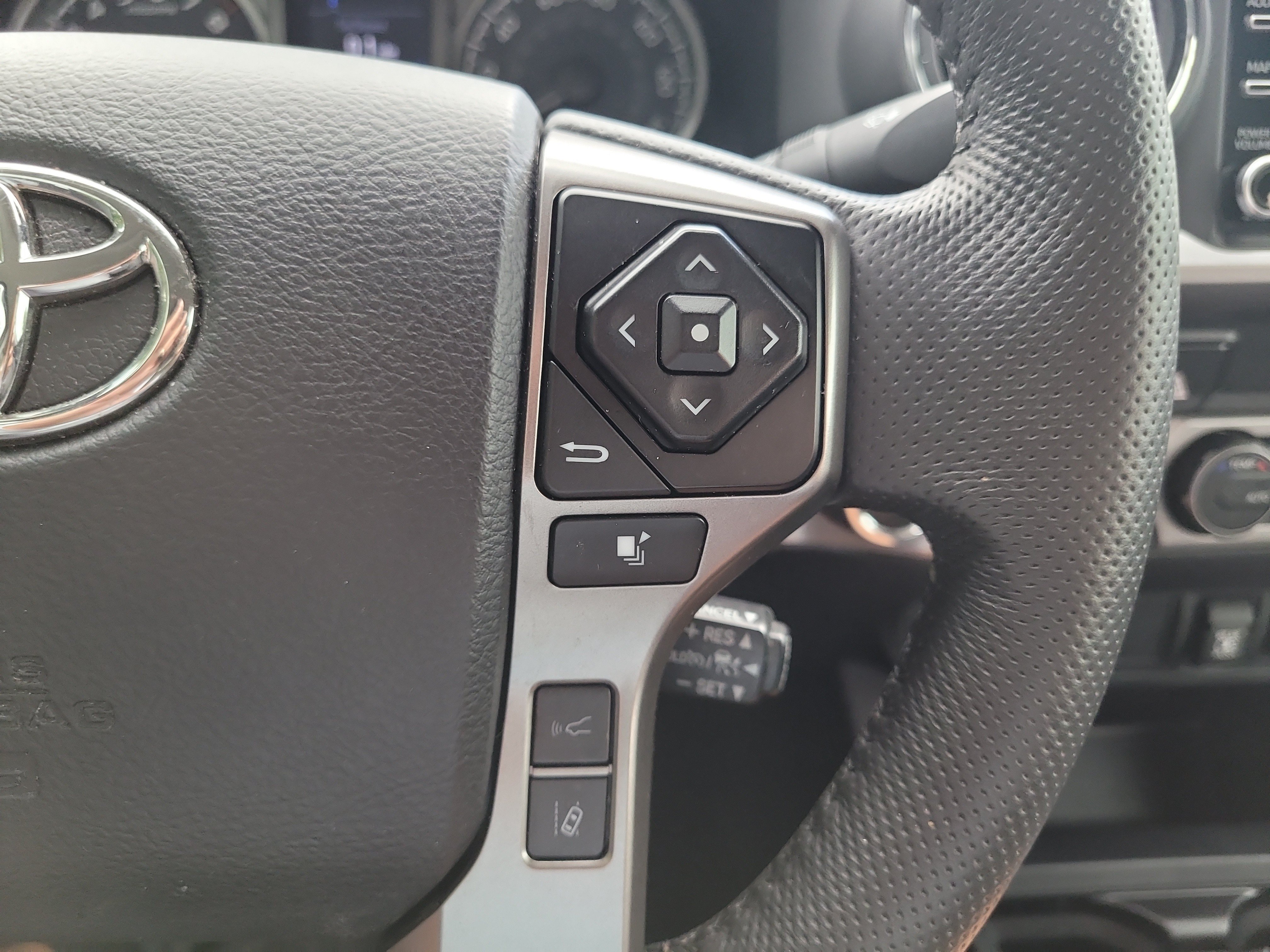 Certified 2023 Toyota Tacoma SR5 w/ Technology Package RWD image 30