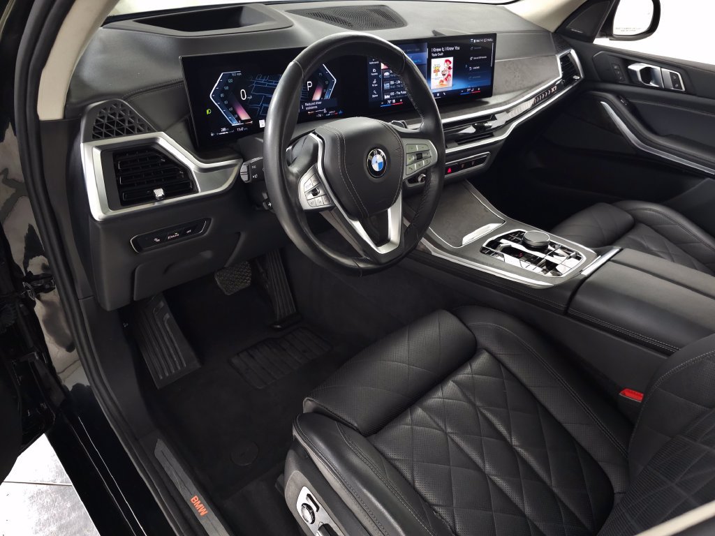 Used 2024 BMW X7 xDrive40i w/ Premium Package AWD/4WD image 16