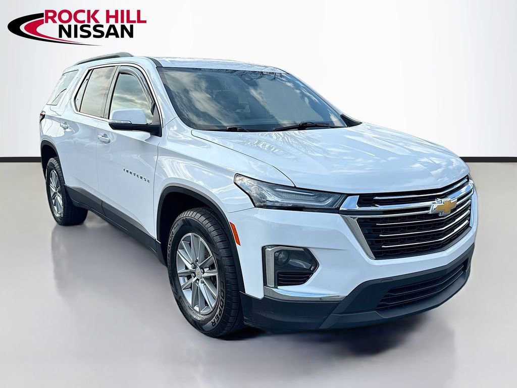 Used 2023 Chevrolet Traverse LT image 1