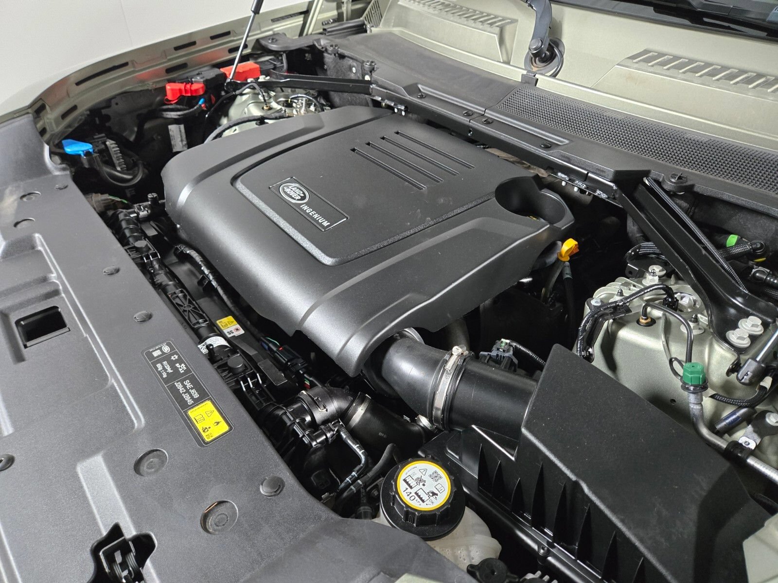 Used 2023 Land Rover Defender 90 S AWD/4WD image 23