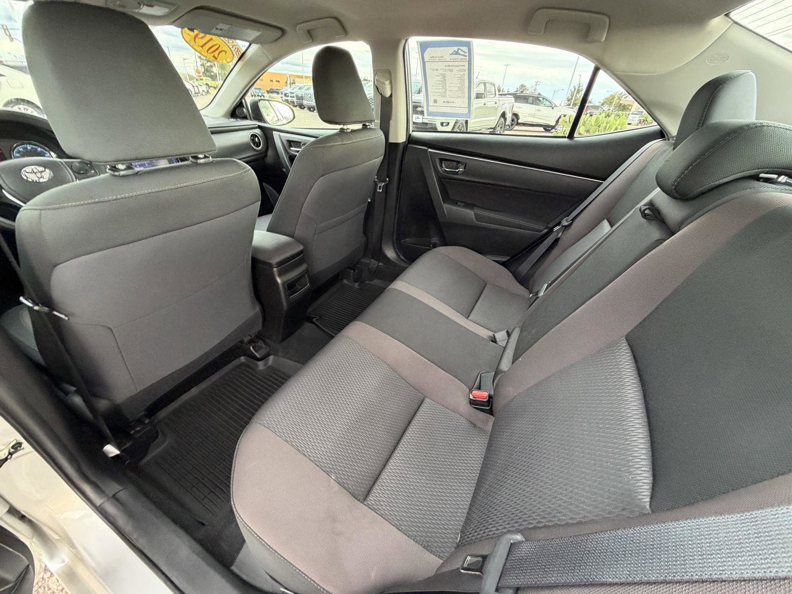 Used 2019 Toyota Corolla LE image 20