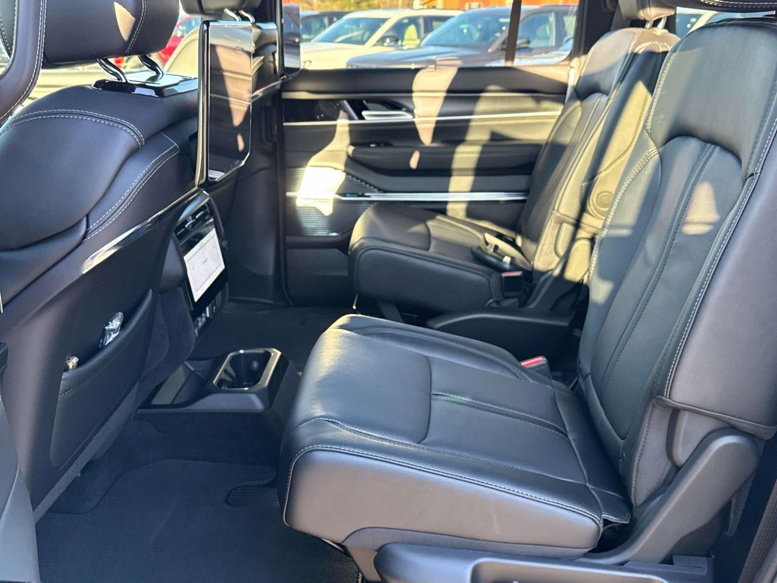 New 2026 Jeep Grand Wagoneer L Summit image 25