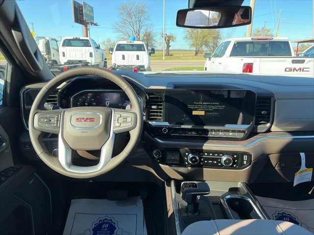 New 2026 GMC Sierra 1500 SLT image 14