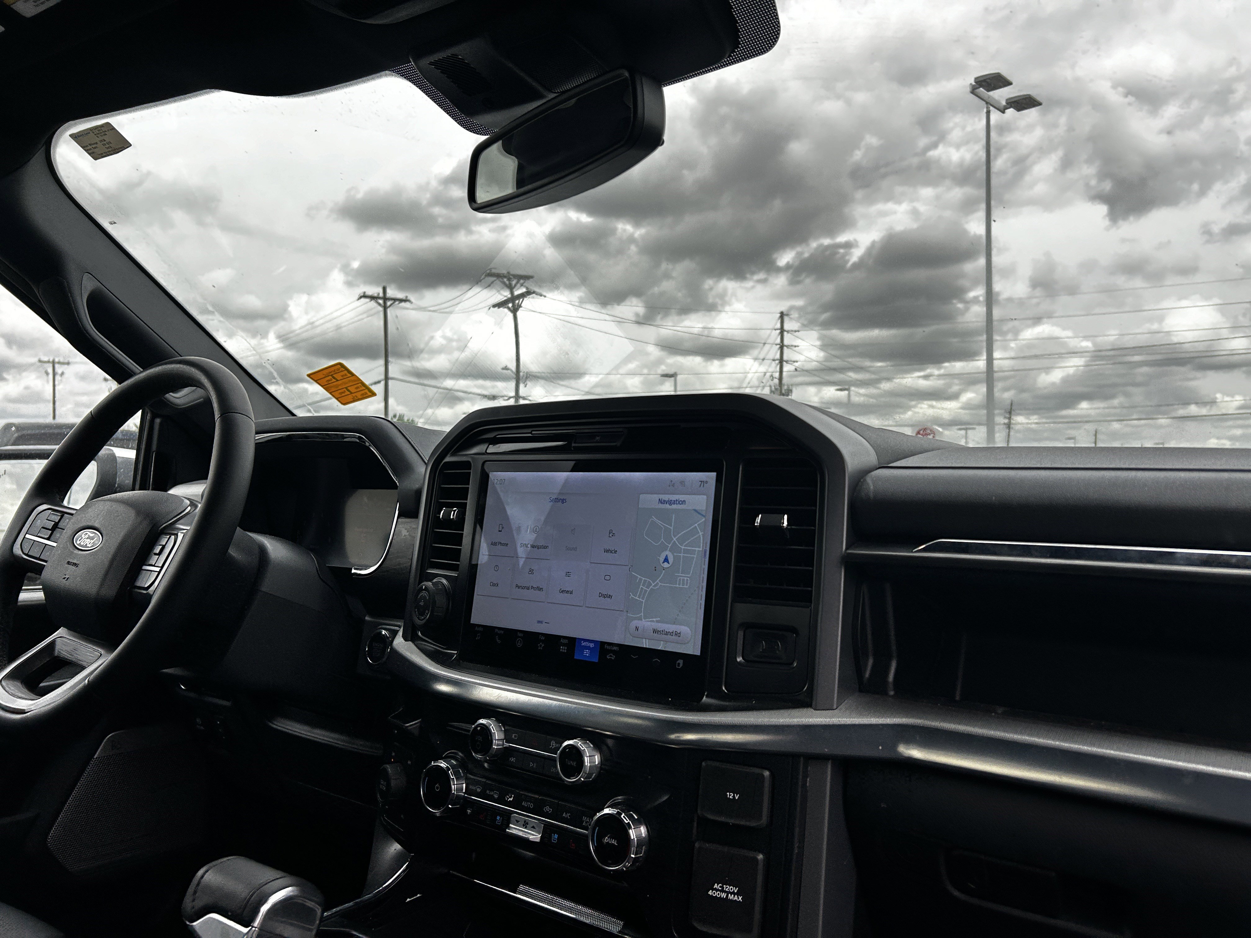 Used 2025 Ford F150 Lariat AWD/4WD image 15