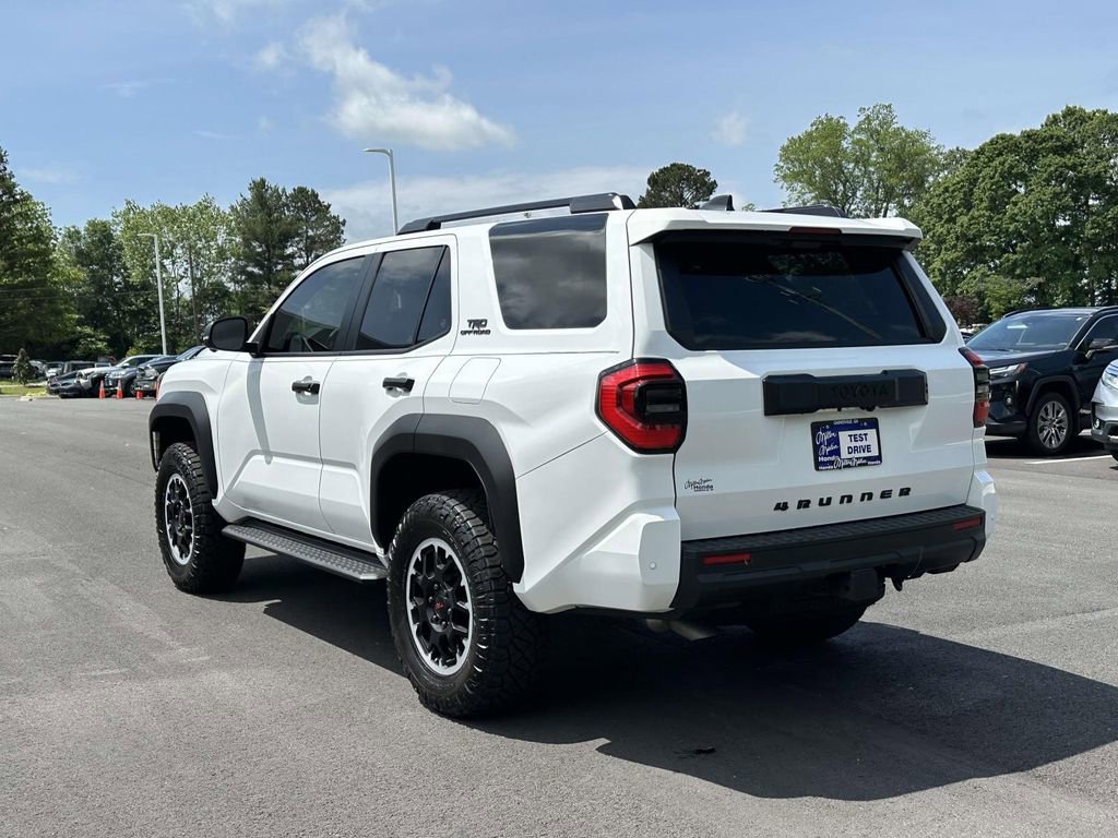 Used 2025 Toyota 4Runner TRD Off-Road Premium AWD/4WD image 25