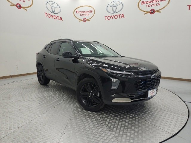 Used 2025 Chevrolet Trax ACTIV w/ Sunroof Package