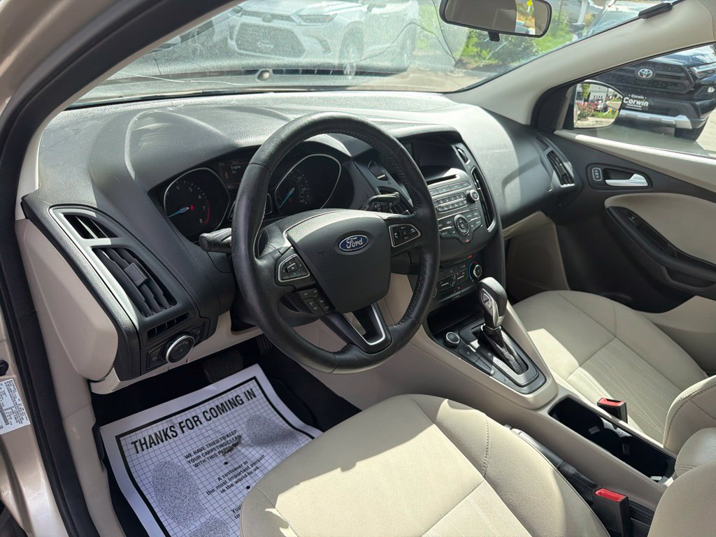 Used 2017 Ford Focus SE w/ Cold Weather Package FWD image 23