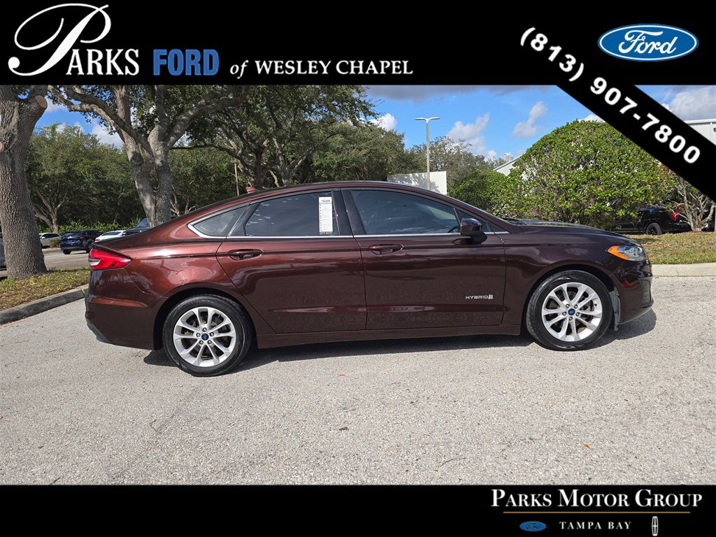 Certified 2019 Ford Fusion SE image 4