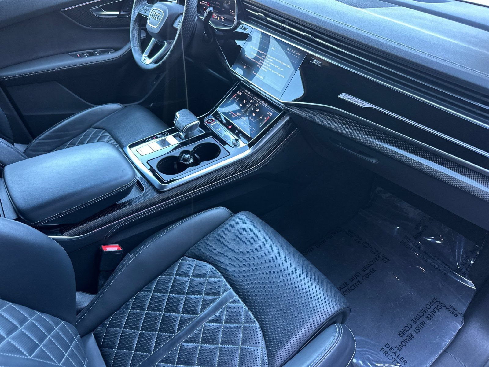Used 2023 Audi SQ7 Prestige w/ Prestige Package AWD/4WD image 16