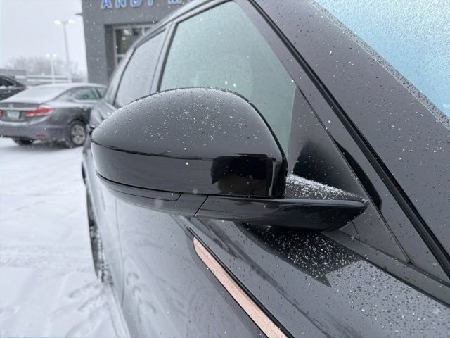 Used 2020 Land Rover Range Rover Velar R-Dynamic S image 3