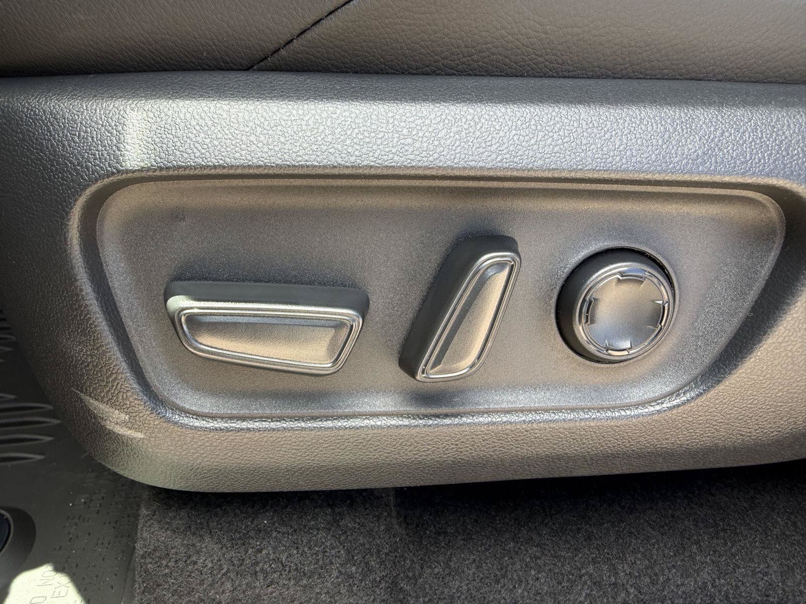 New 2026 Toyota 4Runner Limited AWD/4WD image 12