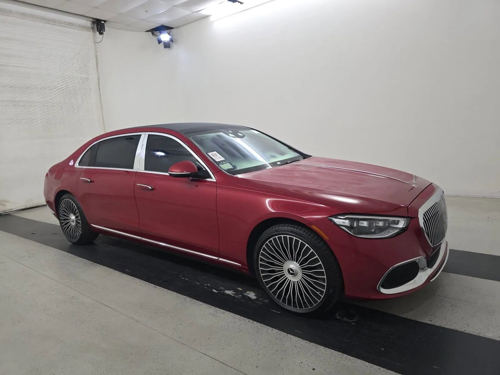 Used 2021 Mercedes-Benz Maybach S 580 4MATIC image 3