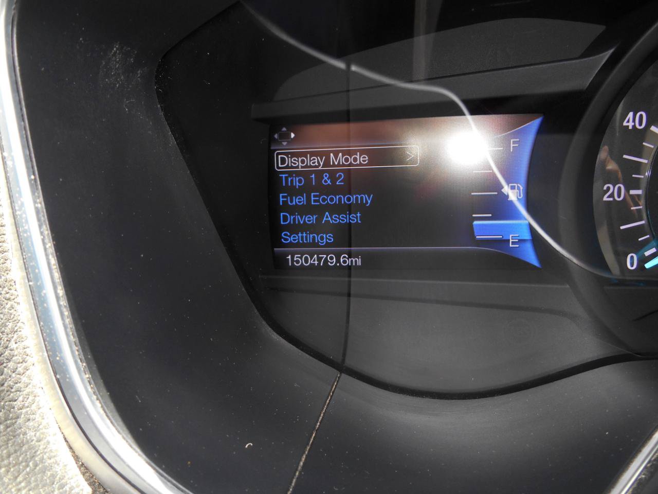 Used 2016 Ford Fusion SE FWD image 4