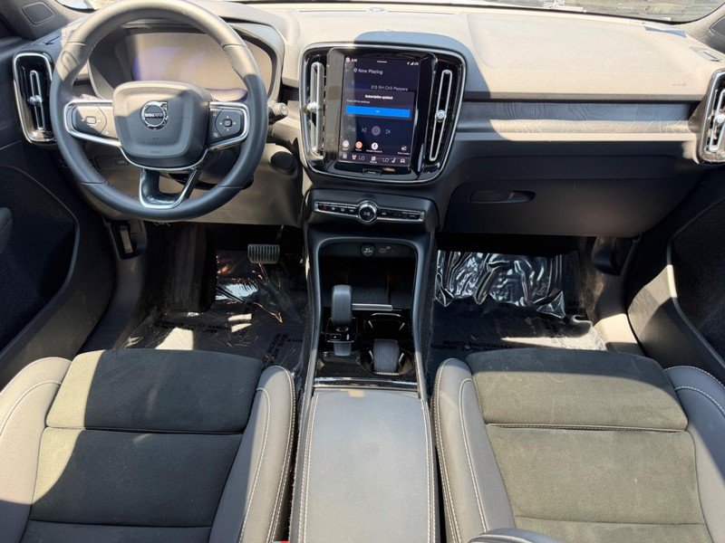 Certified 2023 Volvo XC40 Recharge Plus AWD/4WD image 12