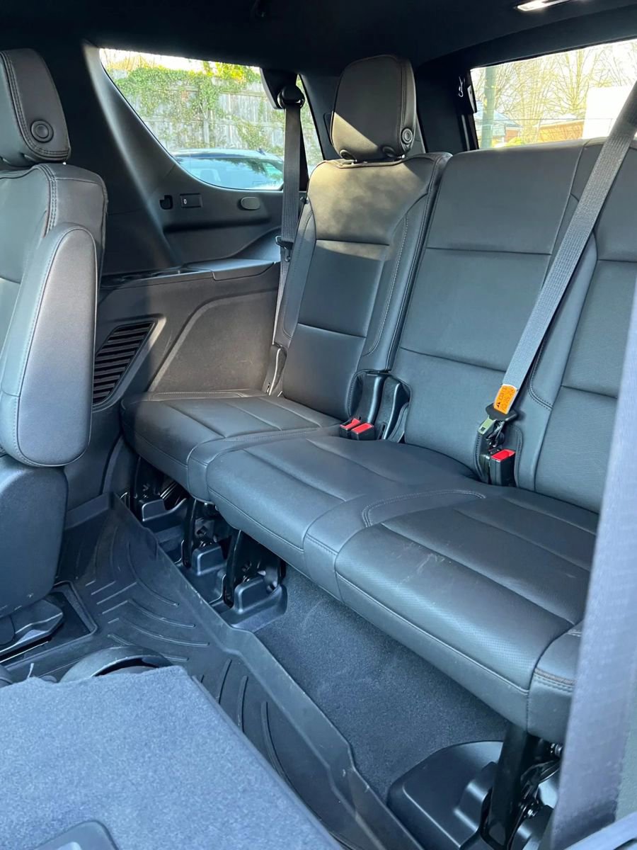 Used 2023 Chevrolet Tahoe High Country AWD/4WD image 16