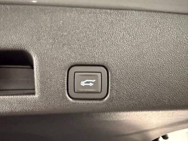 New 2026 Chevrolet Traverse RS image 9