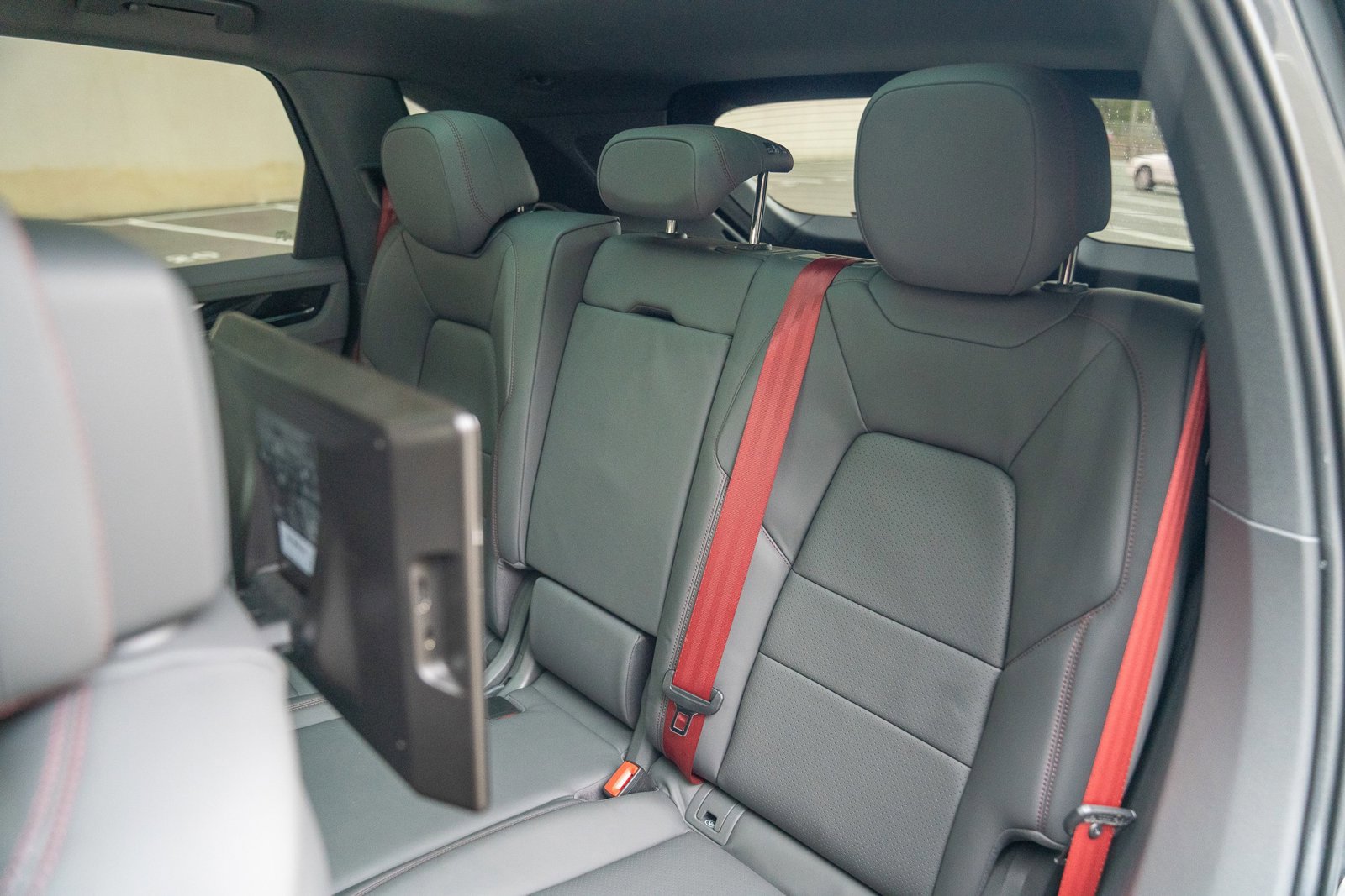 Used 2023 Porsche Cayenne image 25