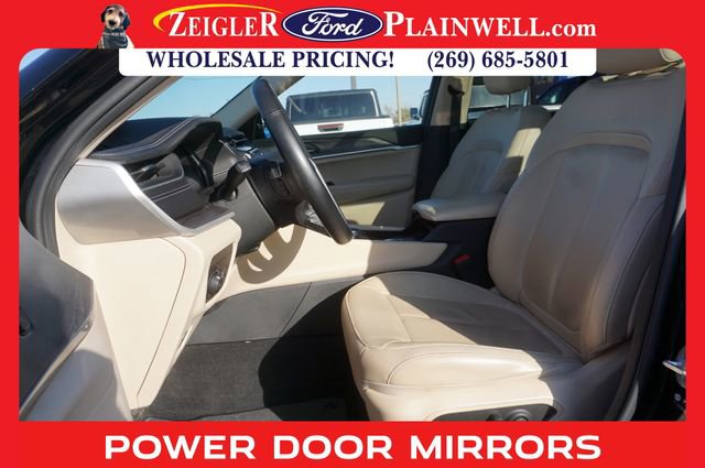 Used 2022 Jeep Grand Cherokee Limited image 18