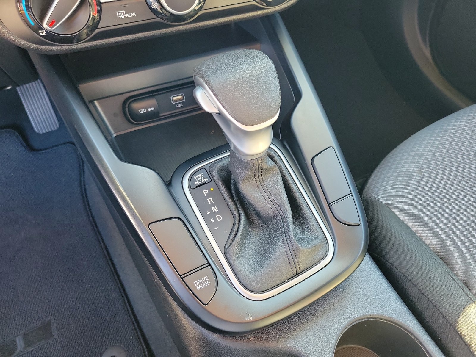 Used 2025 Kia Soul LX FWD image 24