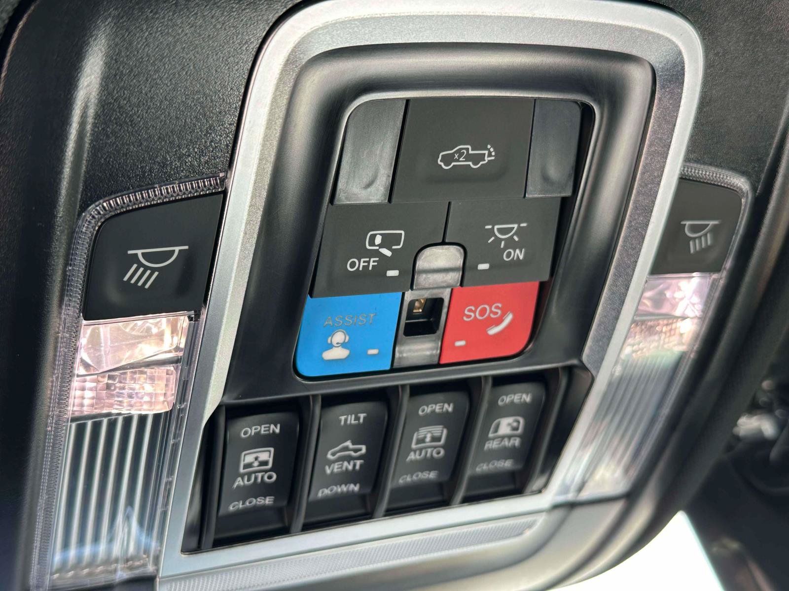 Used 2026 RAM 1500 Laramie w/ Night Edition AWD/4WD image 28