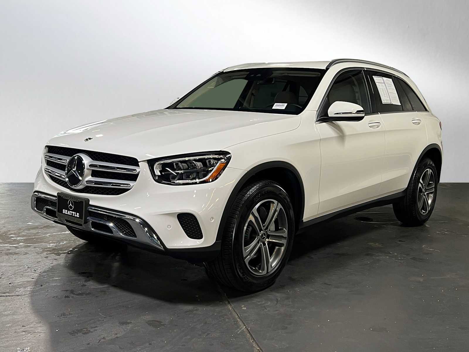 Used 2022 Mercedes-Benz GLC 300 4MATIC image 7