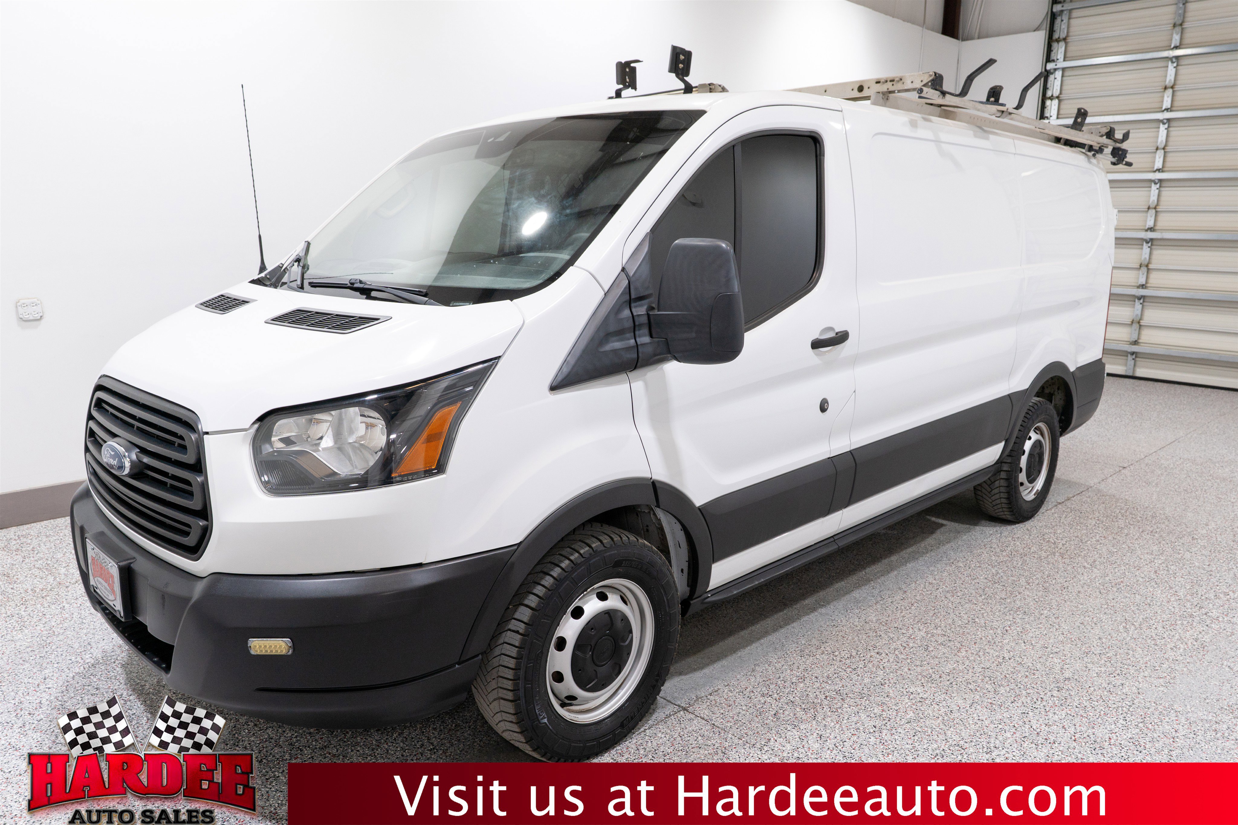 Used 2019 Ford Transit 150 130 Low Roof RWD image 2
