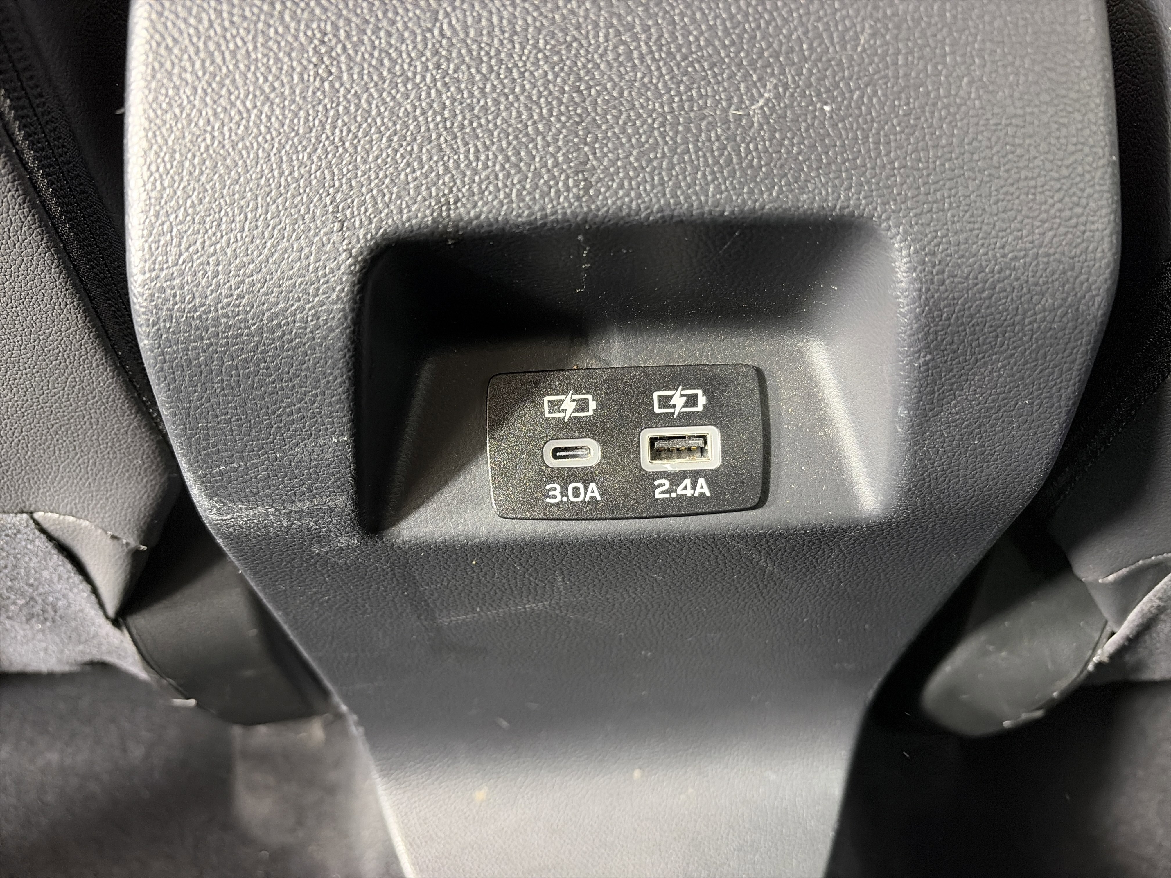 Used 2024 Subaru Crosstrek 2.0i Premium w/ Crosstrek Mirror Package image 17