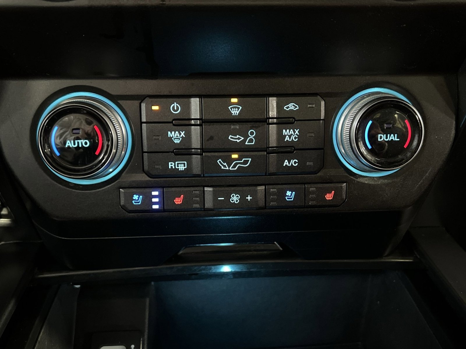 Used 2019 Ford F150 Lariat w/ Equipment Group 502A Luxury image 19