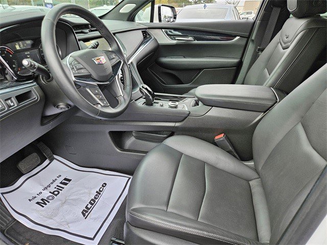 Certified 2025 Cadillac XT5 Premium Luxury image 5