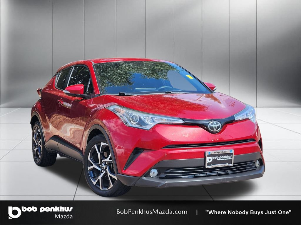 Used 2018 Toyota C-HR XLE FWD image 1