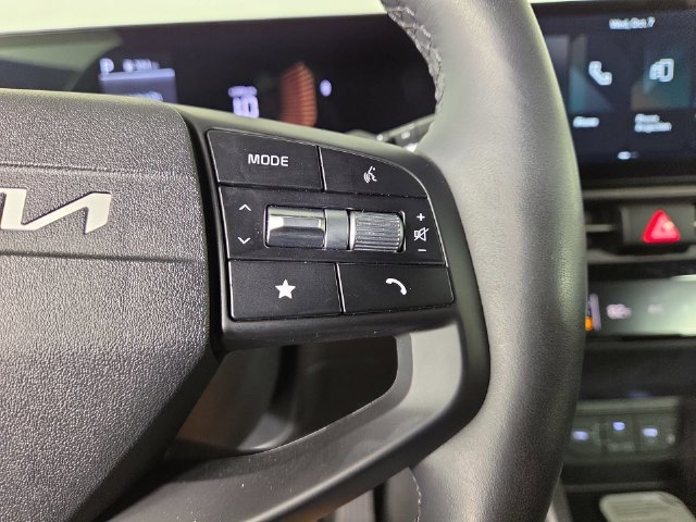 Certified 2026 Kia Sportage EX FWD image 23