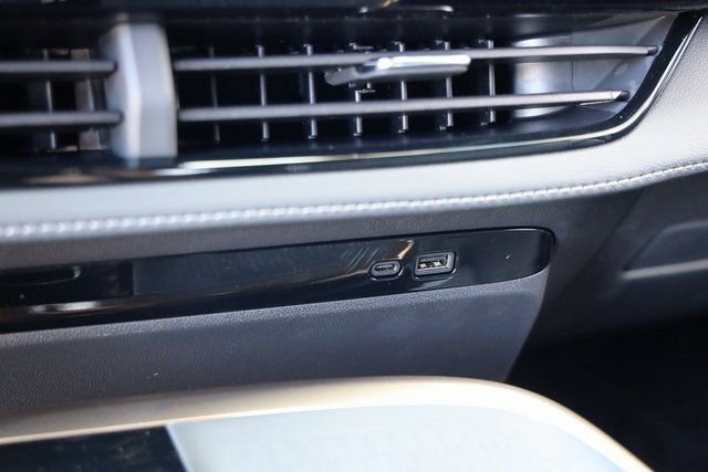 New 2026 Buick Enclave Avenir FWD image 25