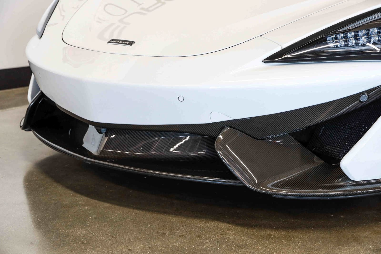 Used 2016 McLaren 570S Coupe RWD image 28