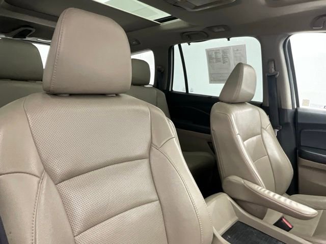 Used 2016 Honda Pilot Elite image 10