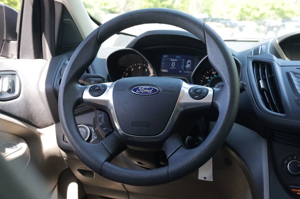Used 2015 Ford Escape SE image 5