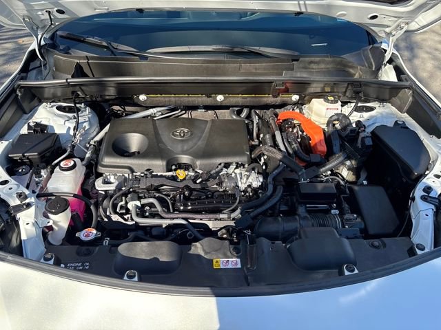 Used 2024 Toyota Venza XLE image 24