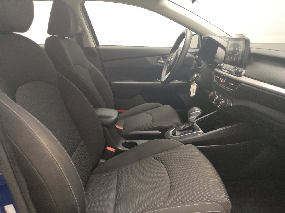 Used 2020 Kia Forte LXS FWD image 21
