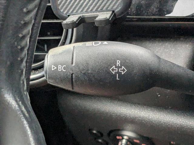 Used 2019 MINI Cooper 4-Door Hardtop FWD image 6