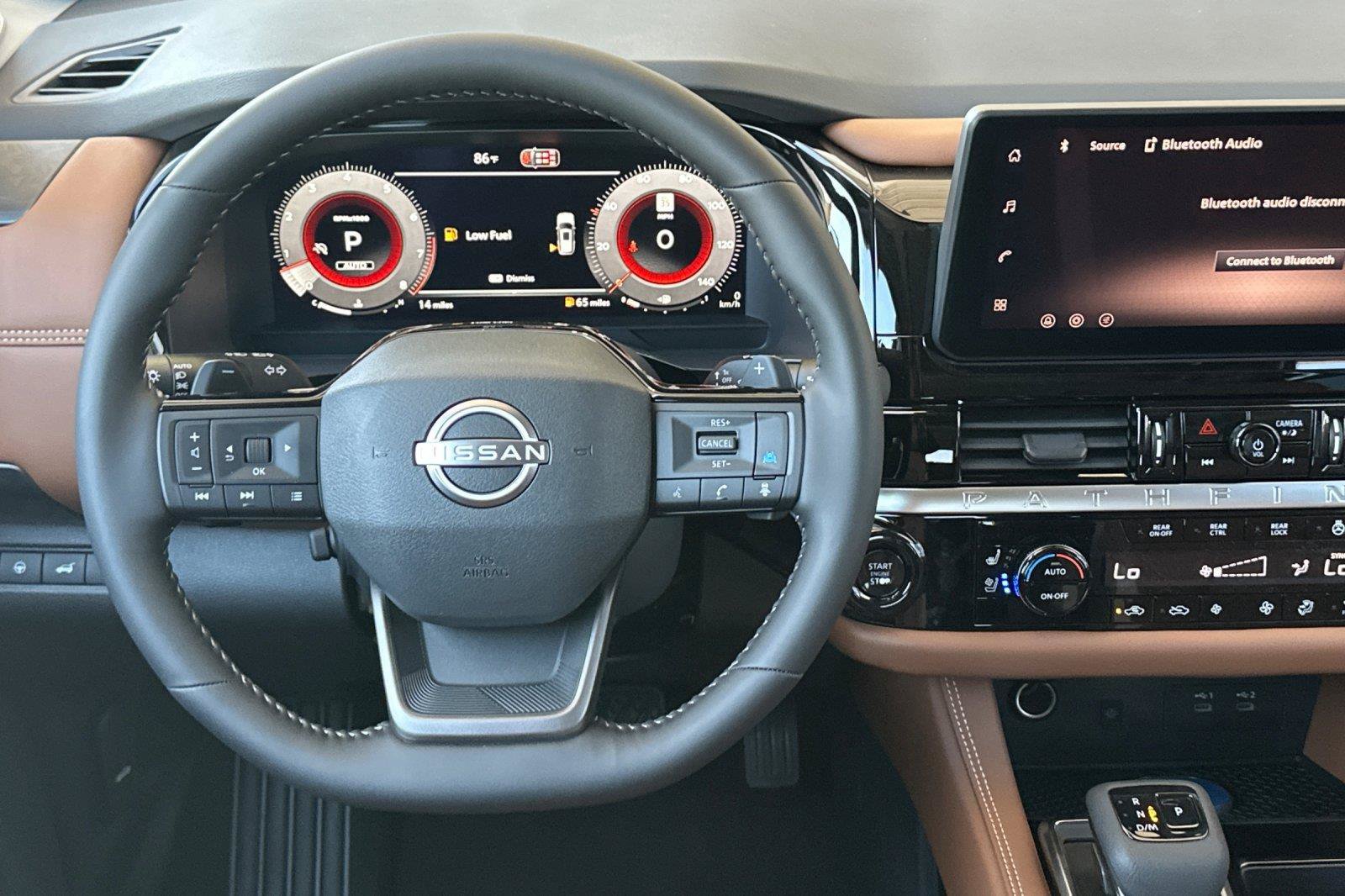 New 2026 Nissan Pathfinder Platinum AWD/4WD image 13