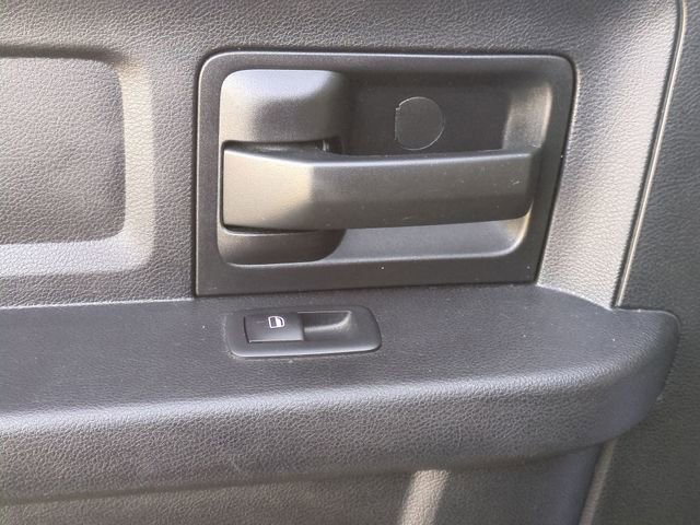 Used 2018 RAM 2500 Tradesman w/ Chrome Appearance Group image 24