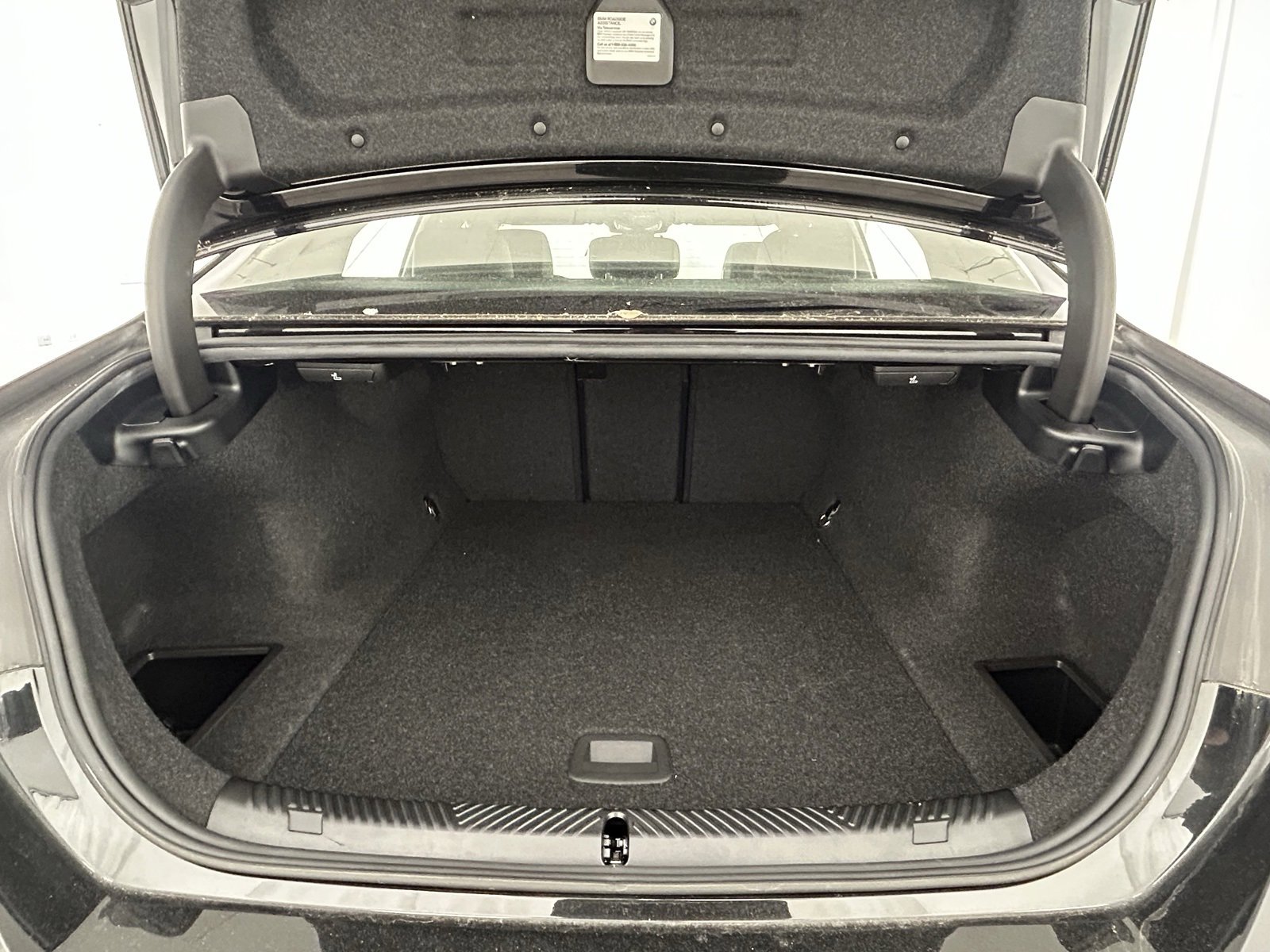 Used 2024 BMW i5 eDrive40i w/ Premium Package image 38