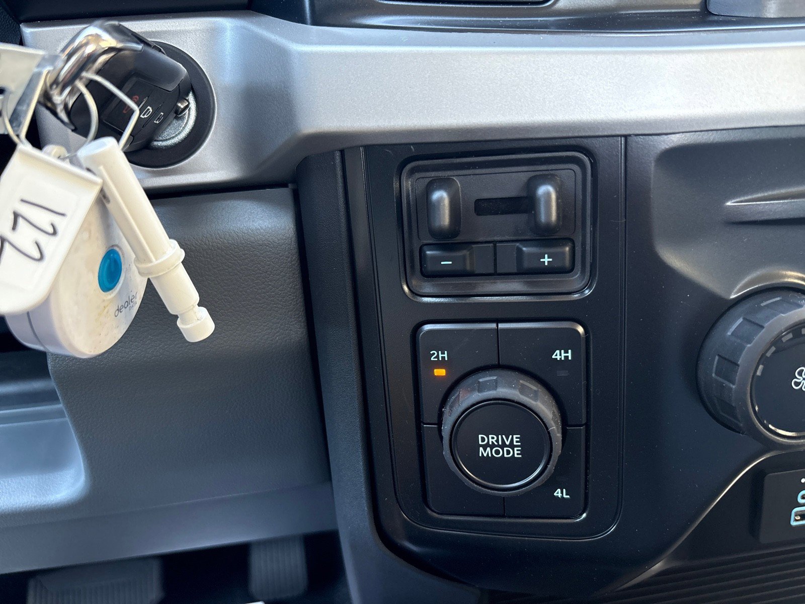 New 2026 Ford F250 XL w/ XL Chrome Package image 18