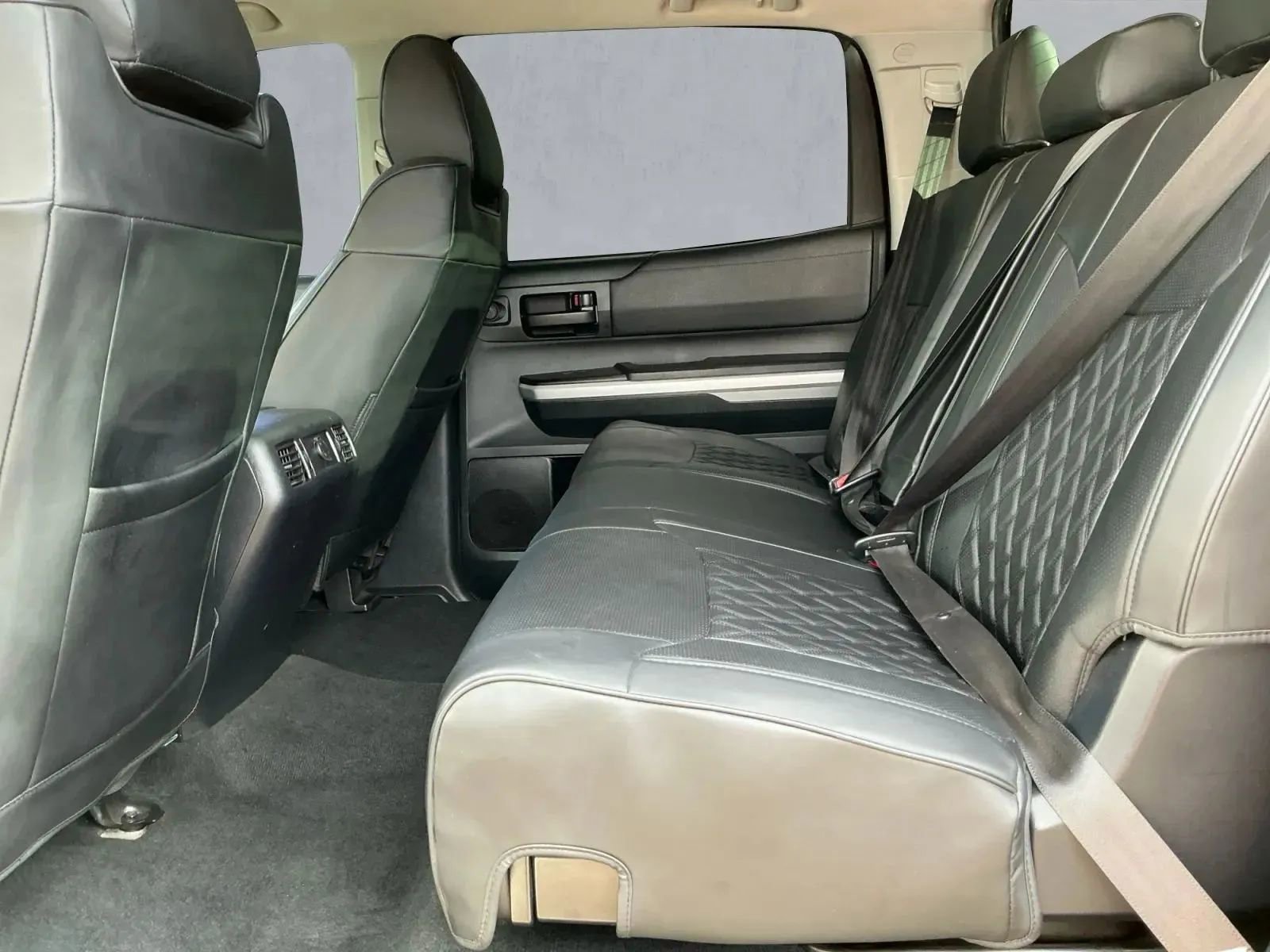 Used 2017 Toyota Tundra SR5 image 12