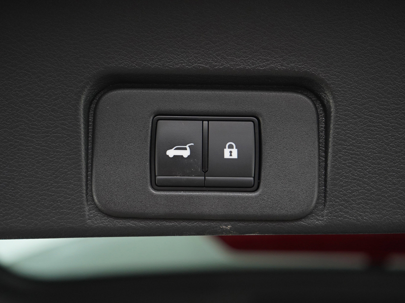 Used 2023 Nissan Rogue SV w/ SV Premium B Package image 17