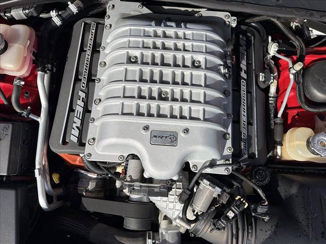 Used 2016 Dodge Challenger SRT Hellcat RWD image 3