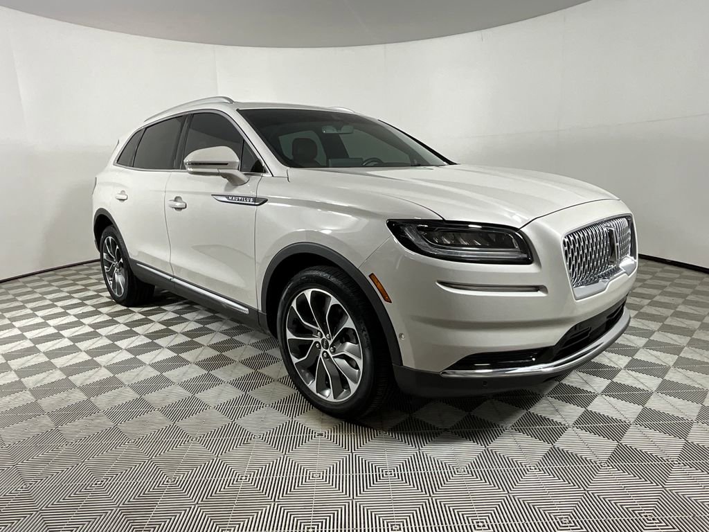 Used 2023 Lincoln Nautilus Reserve w/ Equipment Group 201A image 6