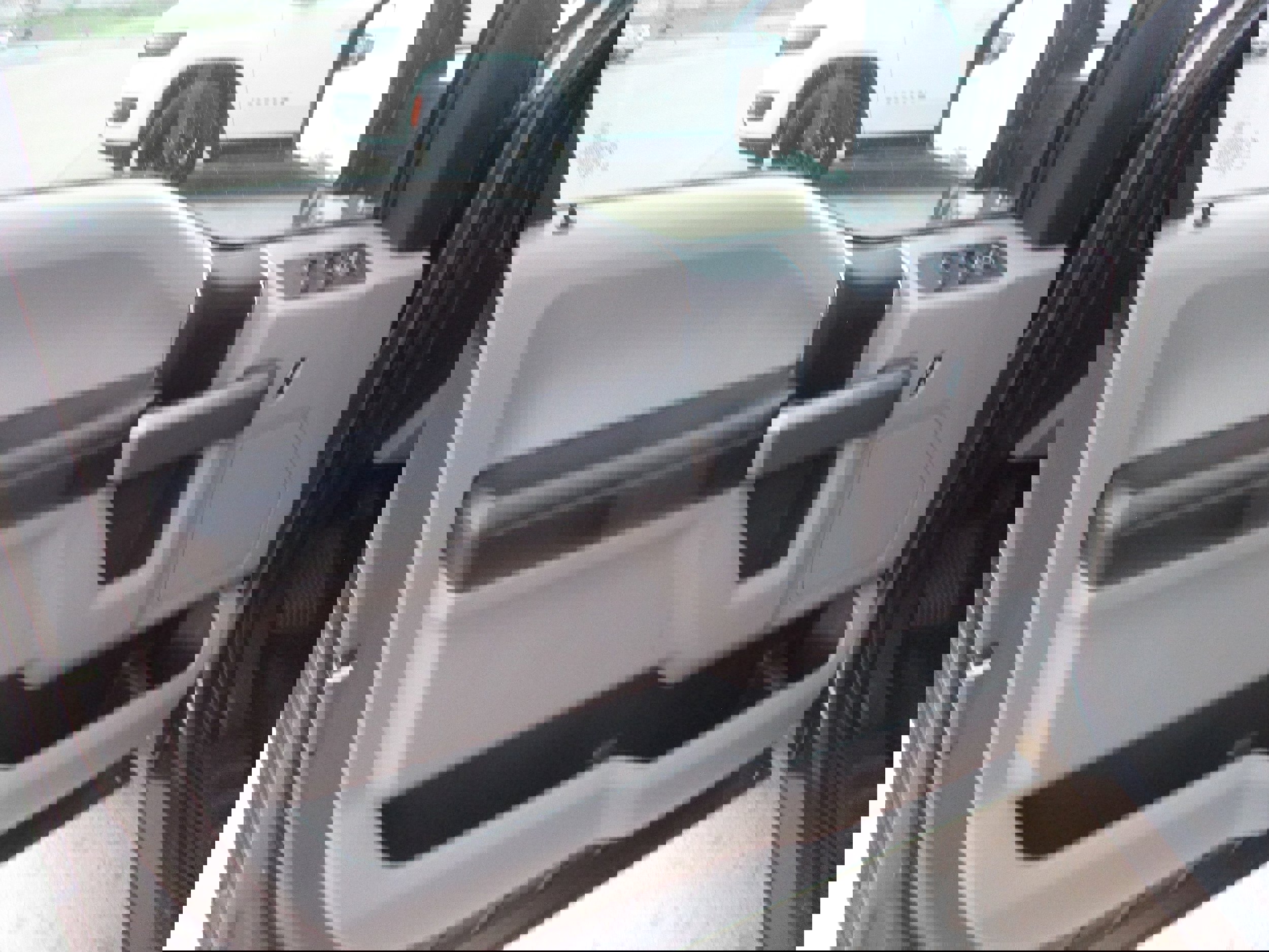 Used 2016 Ford F150 XLT w/ Equipment Group 301A Mid image 6