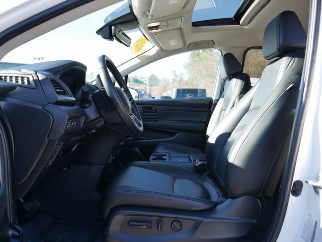 Used 2025 Honda Odyssey EX-L image 13